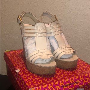 Tory Burch wedges Leslie MOC VACHETTA